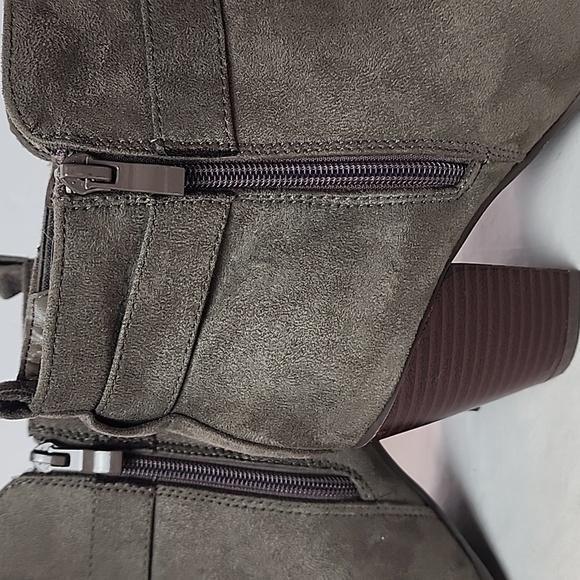 NWT Torrid Size 8W Dark Taupe Heel Bootie With Buckle Ankle Boots - Picture 6 of 9